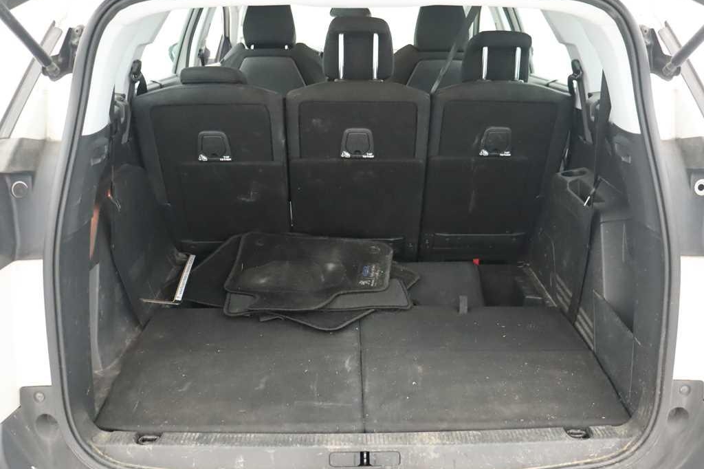 Peugeot 5008 2018 photo 30