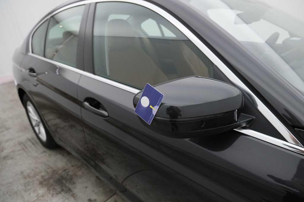 BMW 5 Series 2017 photo 14