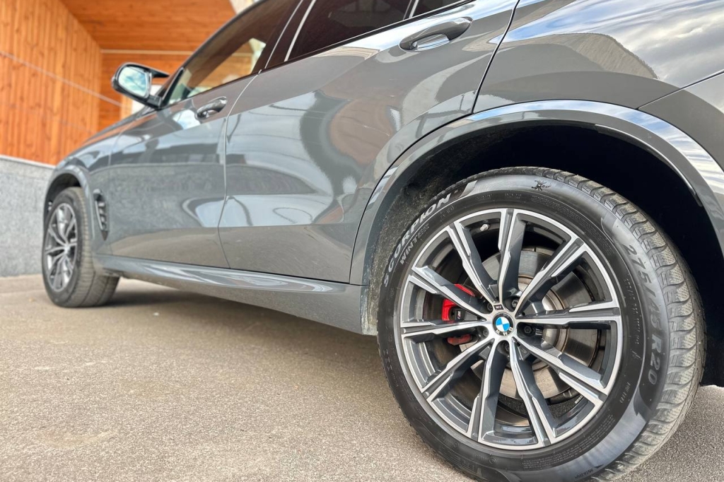 BMW X5 M60i 2024 photo 7