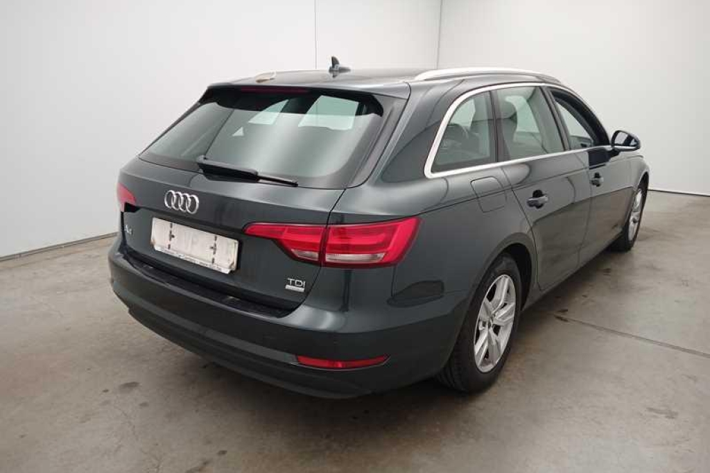 Audi A4 Avant 2017 photo 3