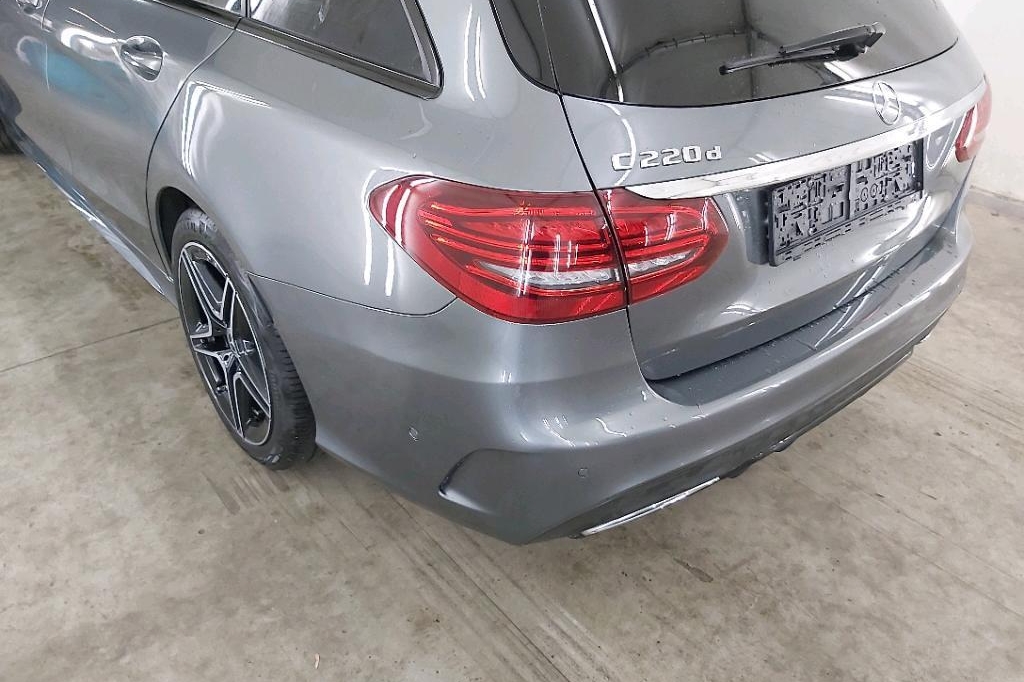 Mercedes-AMG C-Klasse 2019 фото 27