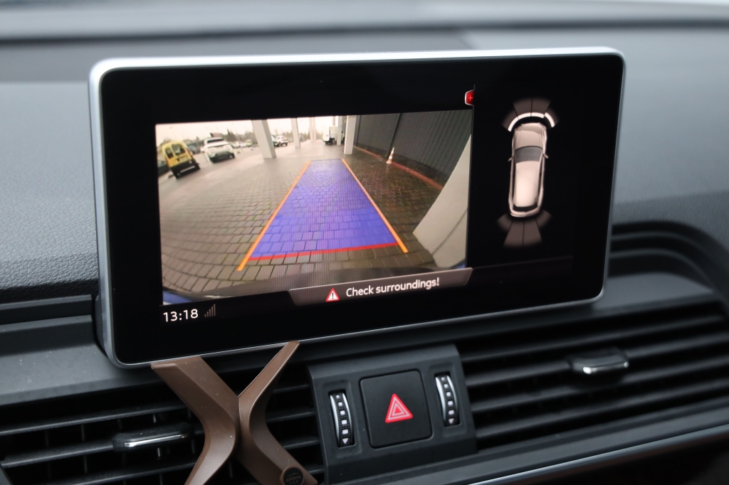 Audi Q5 2017 фото 26