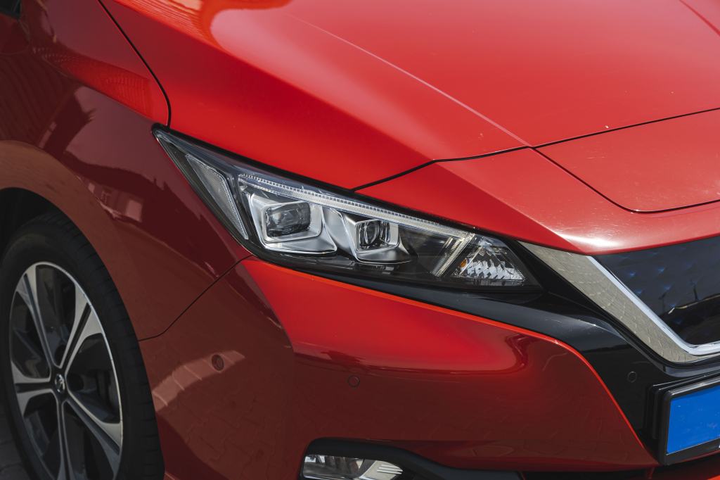 Nissan Leaf Tekna 2018 фото 6