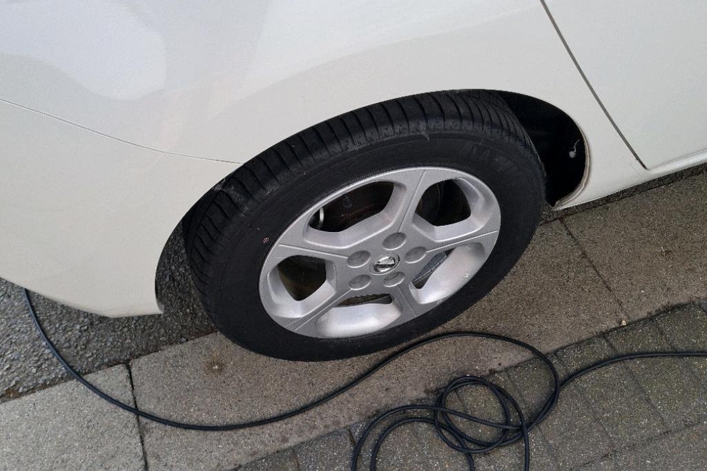 Nissan Leaf 2016 photo 11