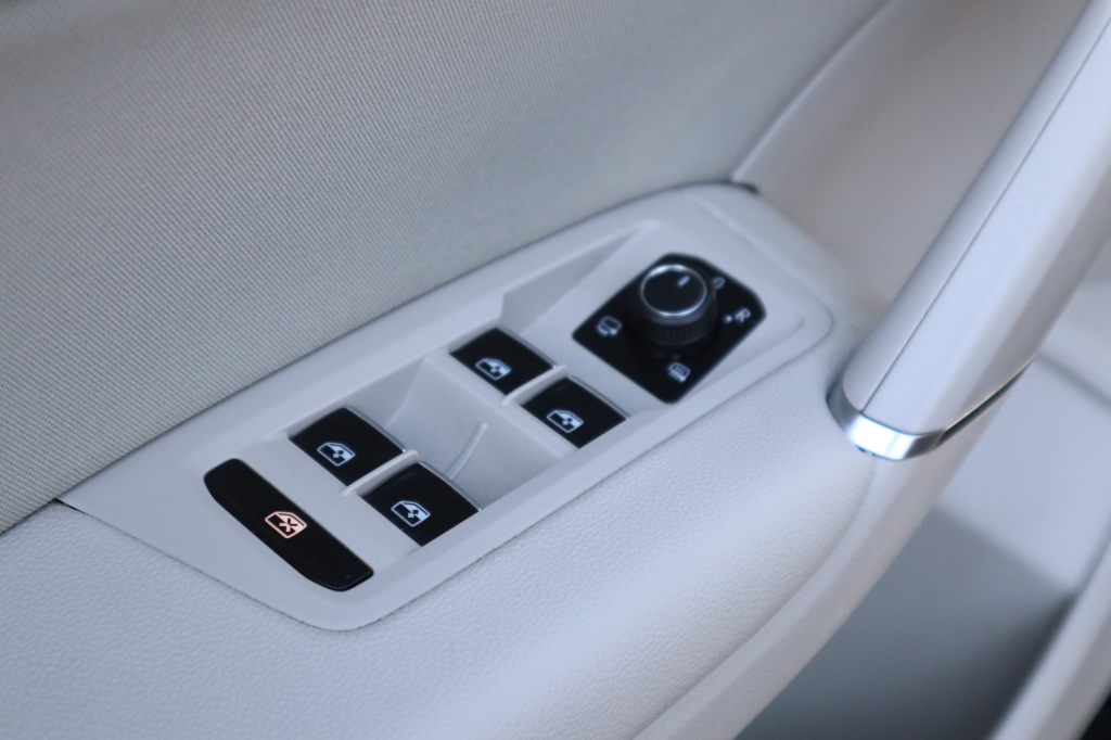 Volkswagen Touran 2016 фото 6