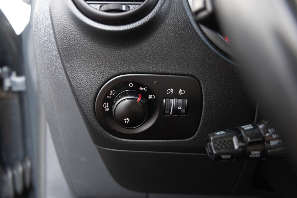 SEAT Leon 2006 фото 12