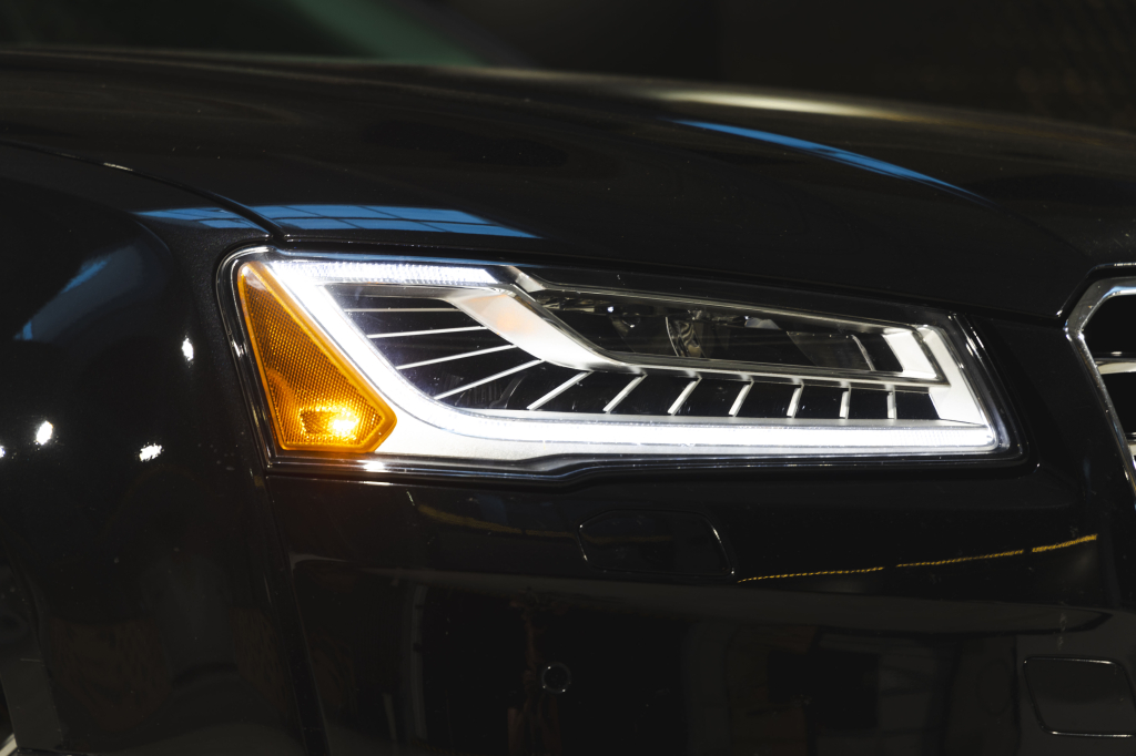 Audi A8 2015 фото 4