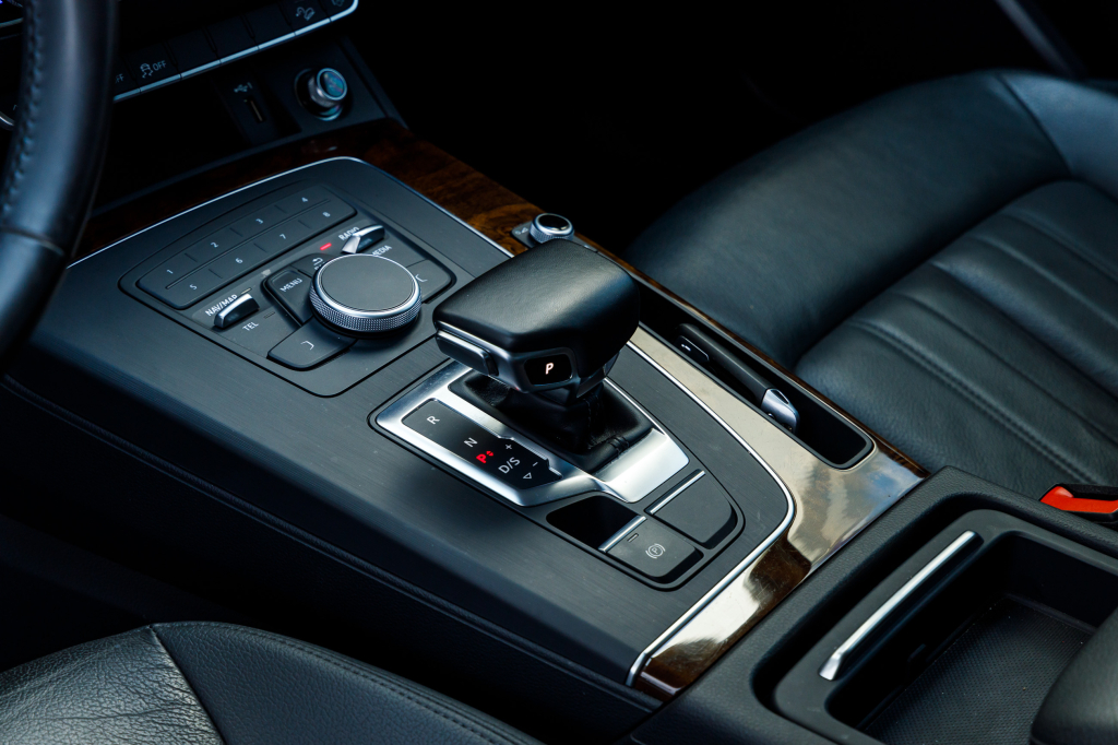 Audi Q5 Premium 2018 фото 24