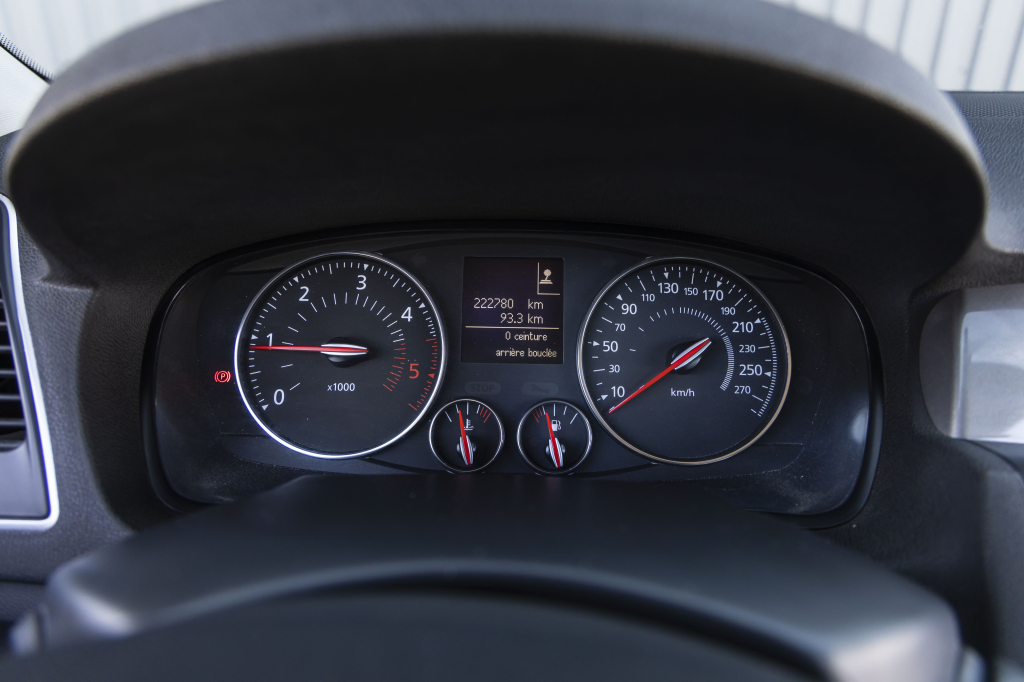 Renault Laguna 2014 фото 16