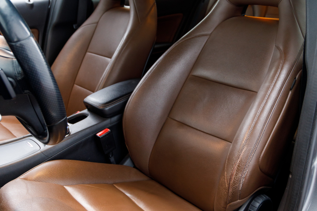 Mercedes-Benz GLA 220 4MATIC photo 21