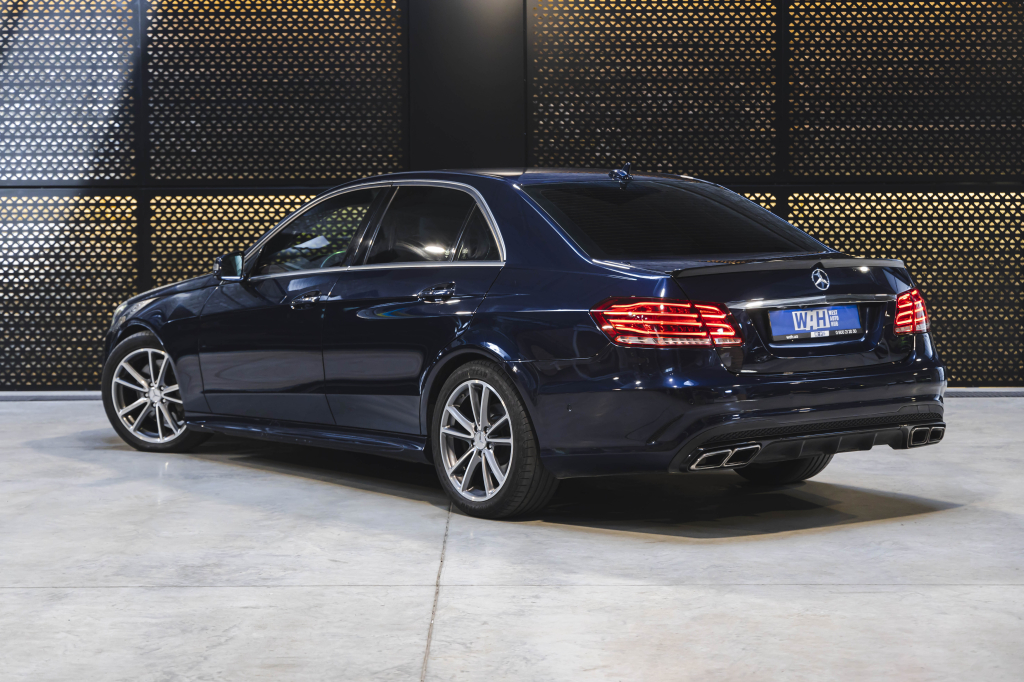 Mercedes-Benz E-Class E350 2014 photo 11