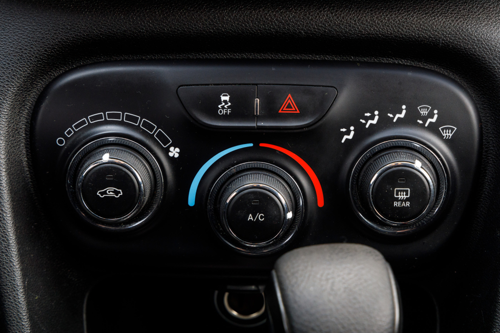 Dodge Dart SXT 2015 photo 9