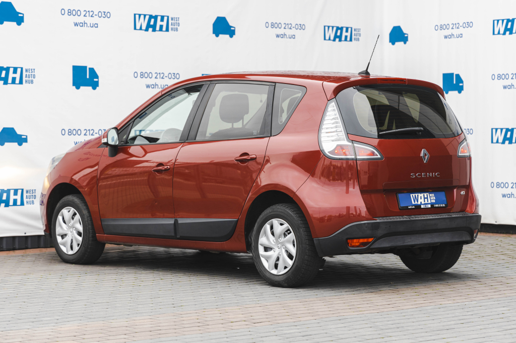 Renault Scenic 2013 фото 8