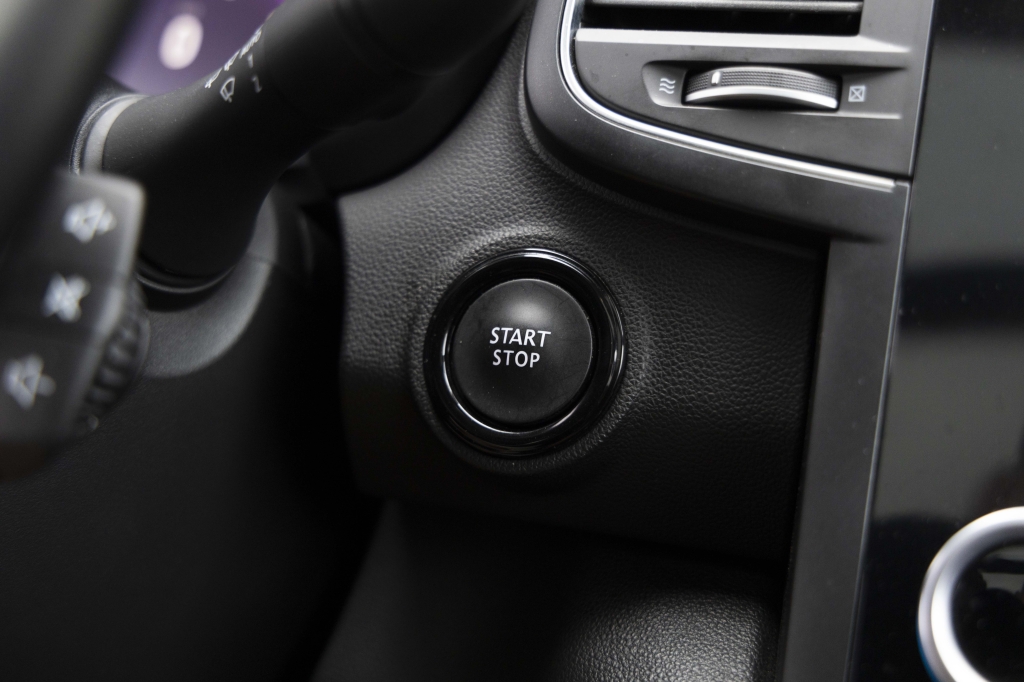 Renault Koleos 2018 фото 19