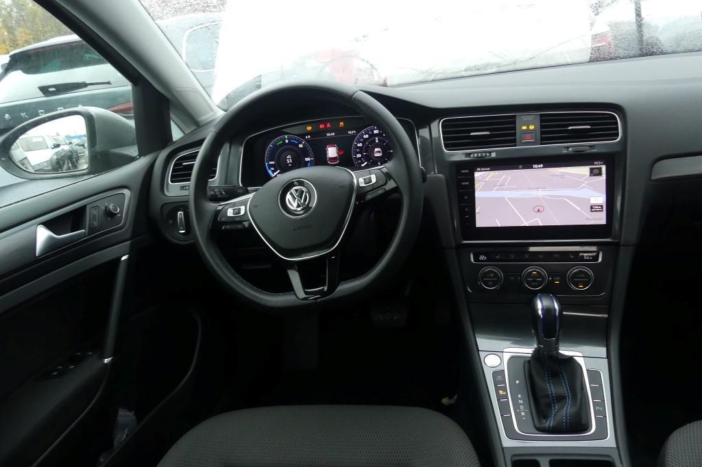 Volkswagen e-Golf 2018 photo 4