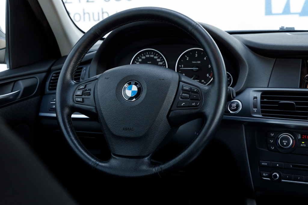 BMW X3 фото 7