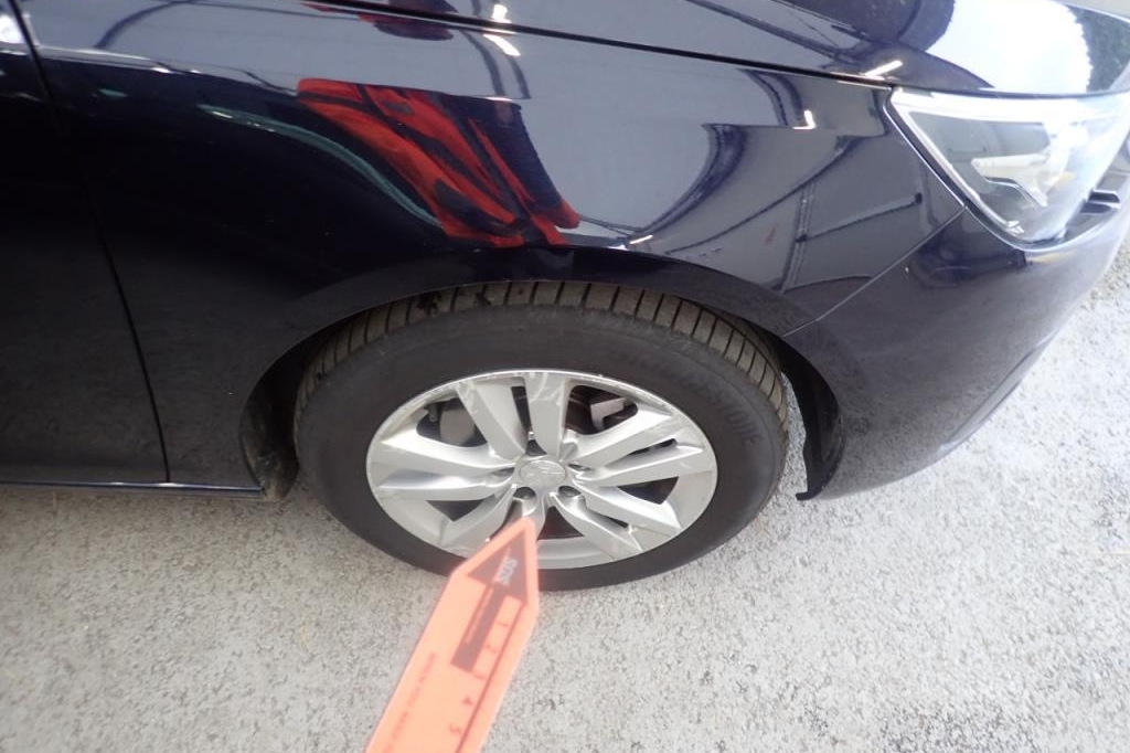 Peugeot 308 2018 фото 15