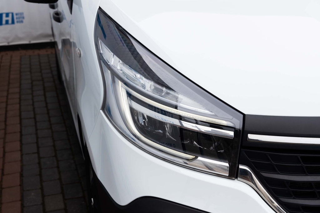 Renault Trafic 2019 фото 5