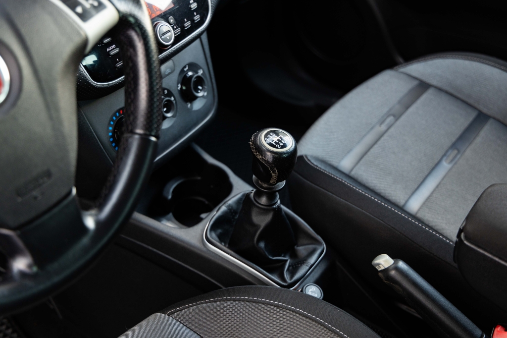 Fiat Punto Evo 2011 фото 21