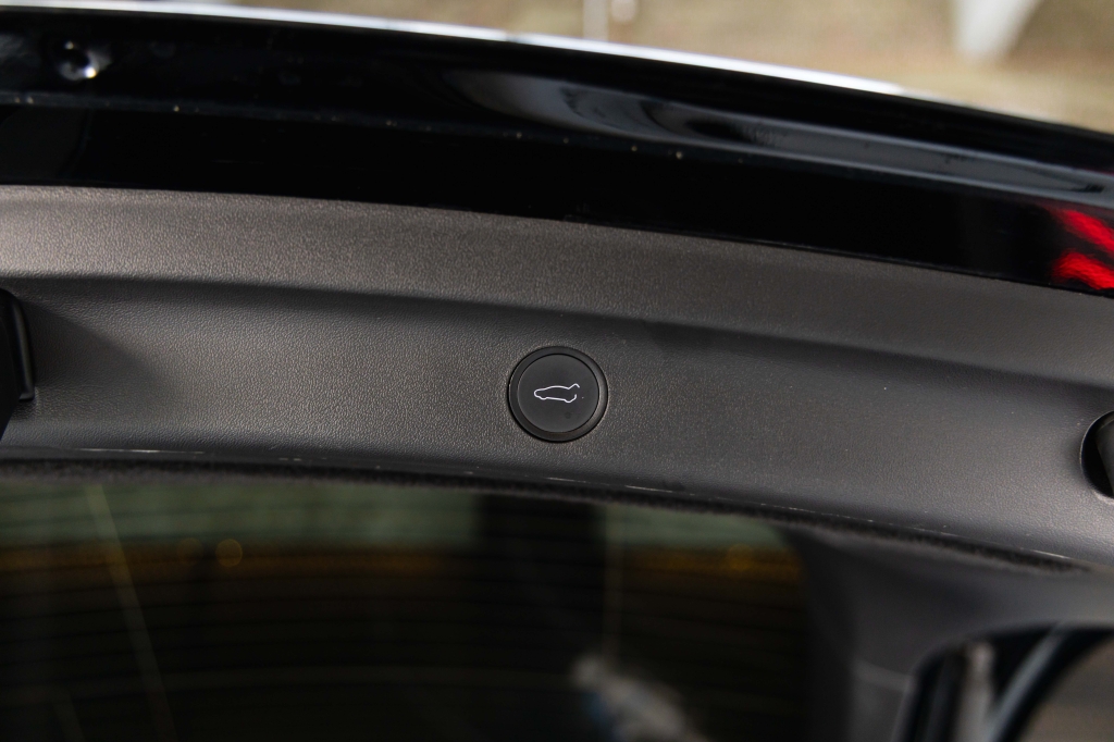 Tesla Model Y Long Range Dual Motor 2022 фото 28