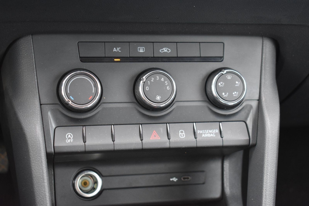 Skoda Karoq 2020 photo 3