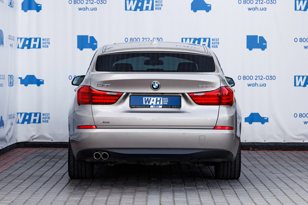 BMW 530 GT xDrive 2015 фото 3