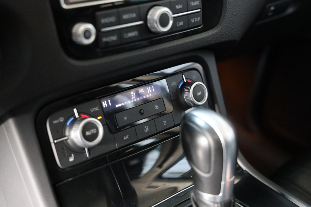 Volkswagen Touareg 2016 photo 36