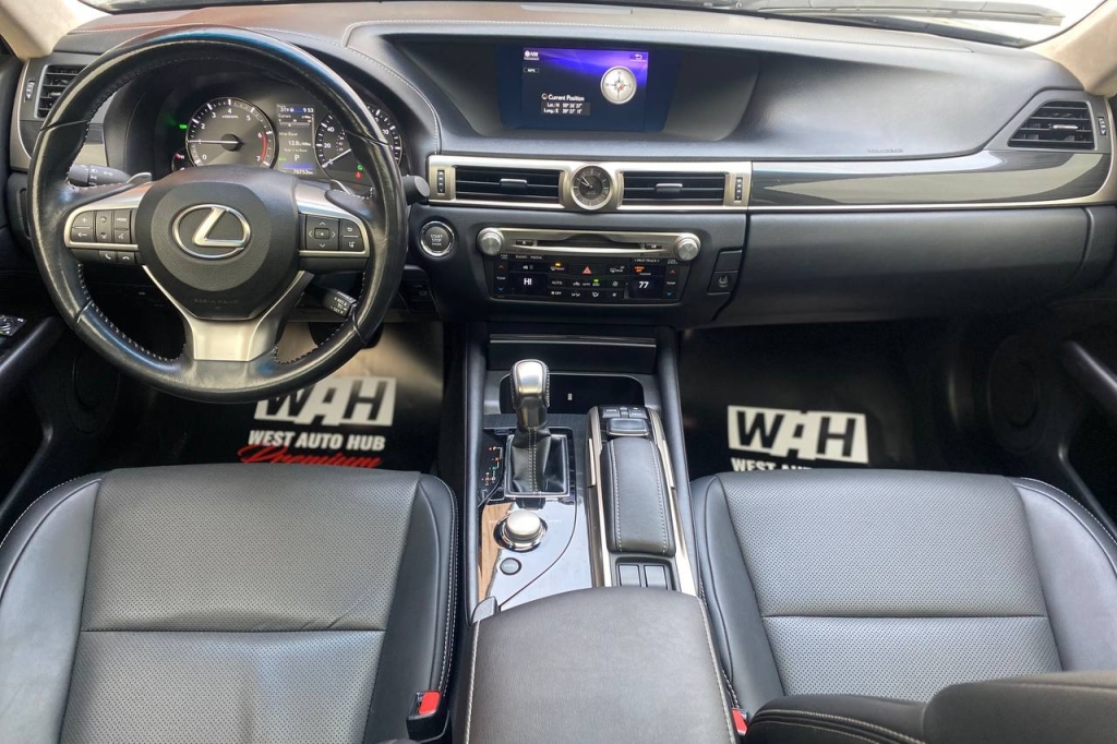 Lexus GS 200t 2016 photo 16