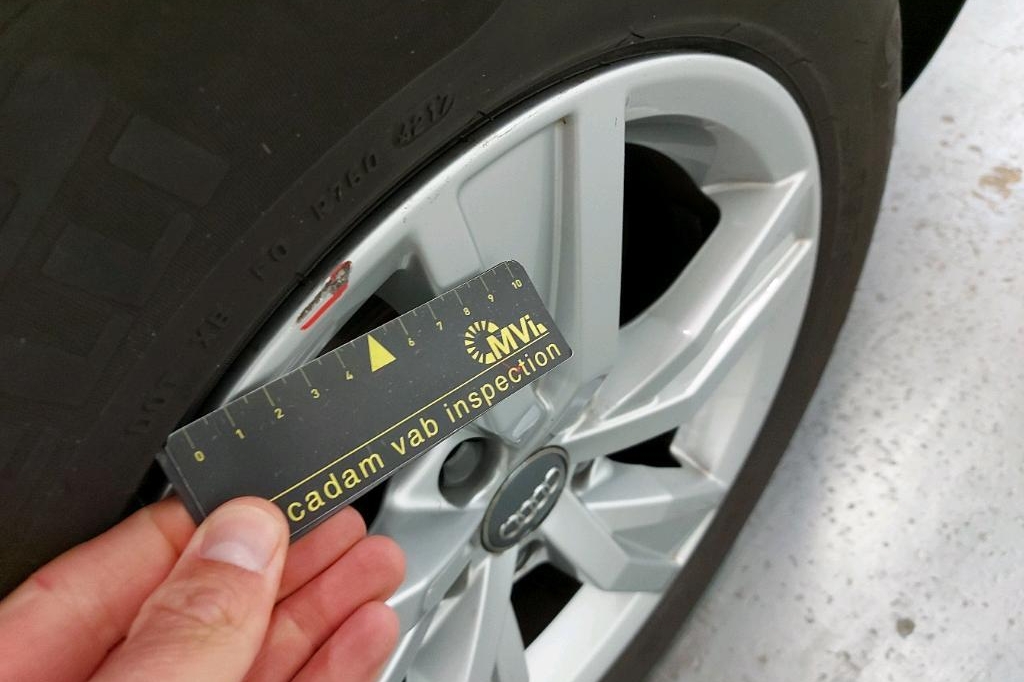 Audi A4 2018 фото 15