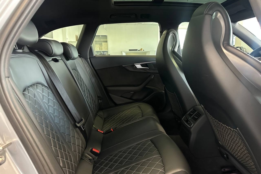 Audi S4 2017 фото 13