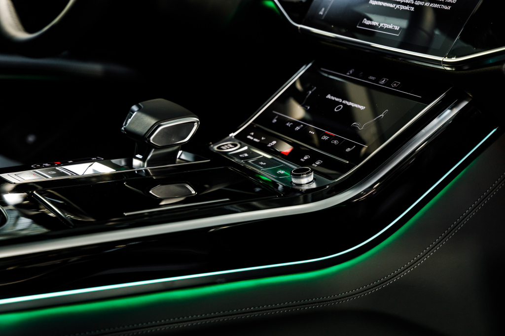 Audi A8 2020 photo 37