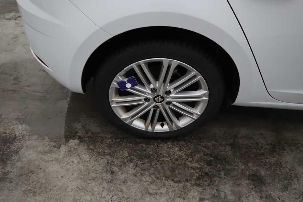 SEAT Leon 2017 фото 12