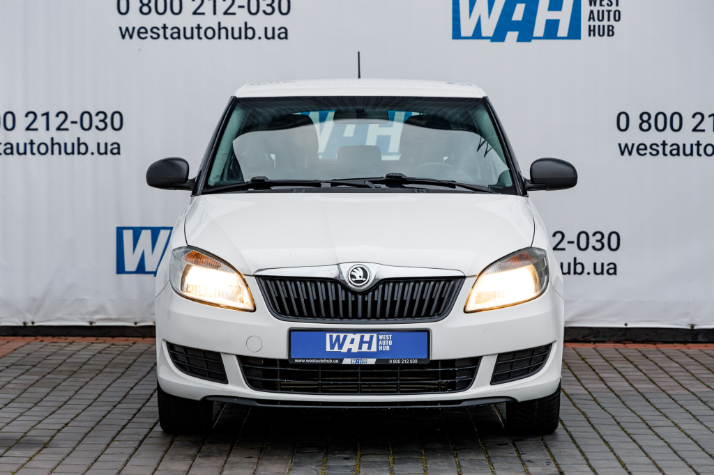 Skoda Fabia 2014 фото 4