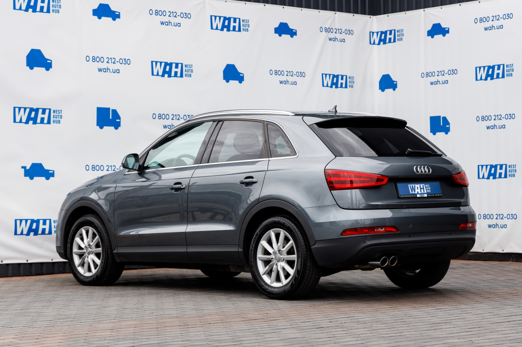 Audi Q3 2012 фото 2