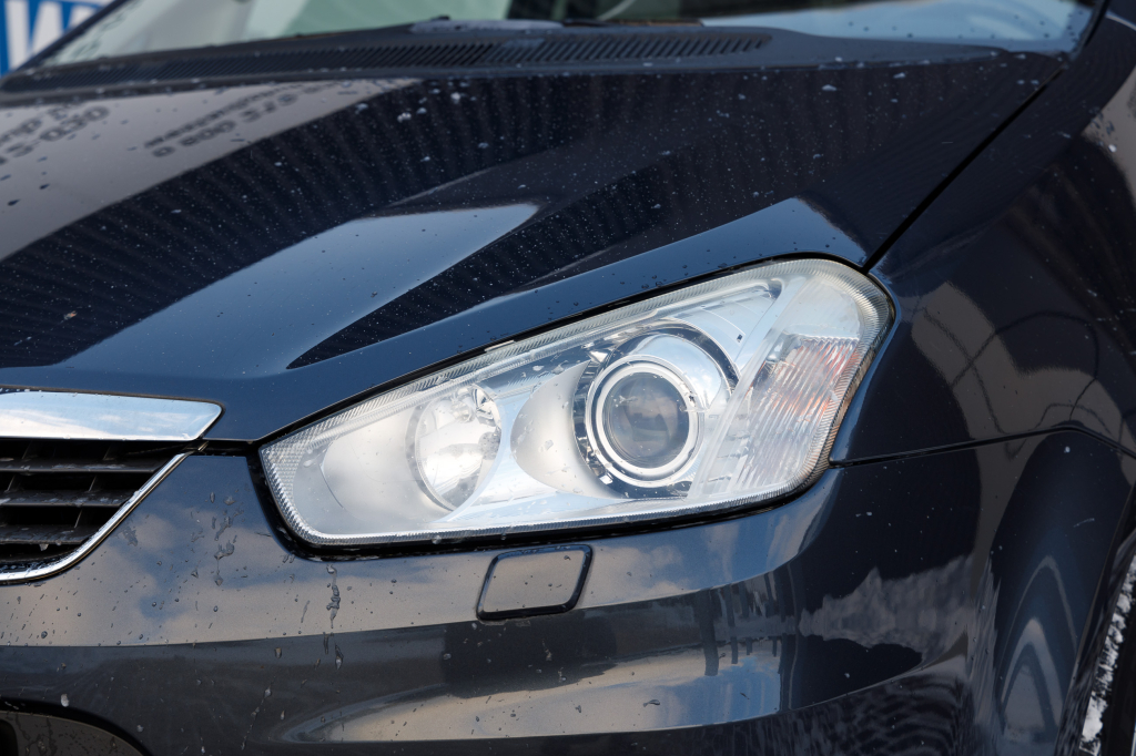 Ford C-Max Ghia photo 6