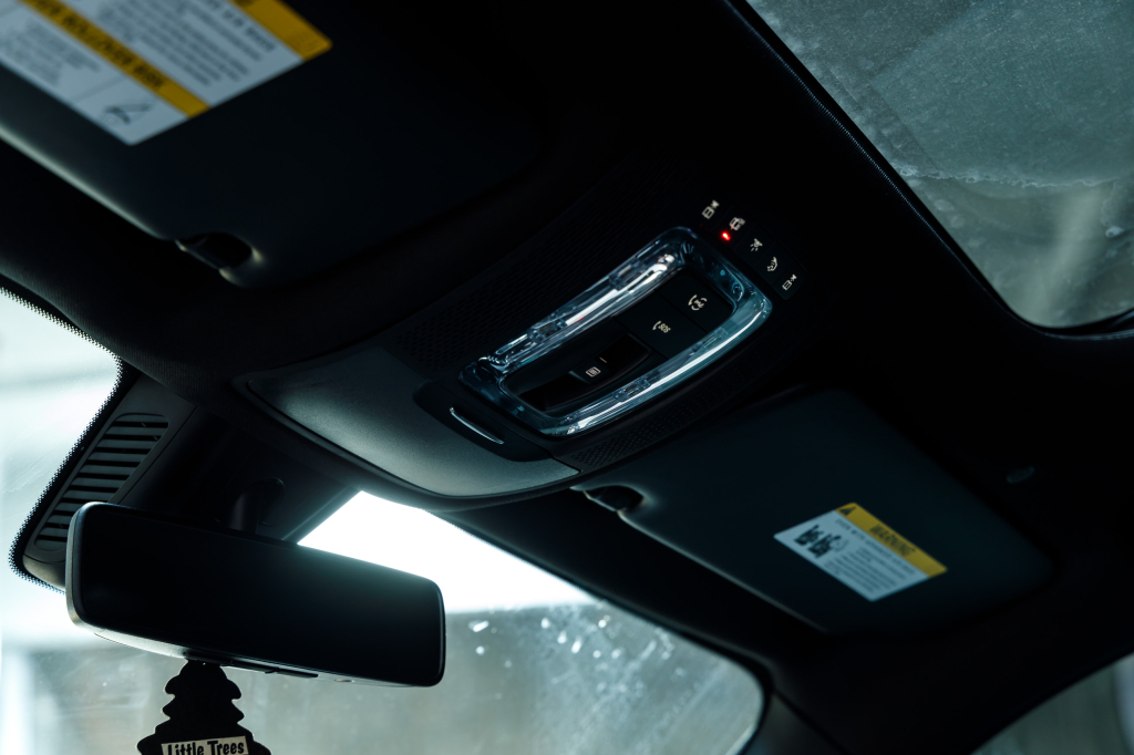 Mercedes-Benz GLB-Class 250 2020 photo 27