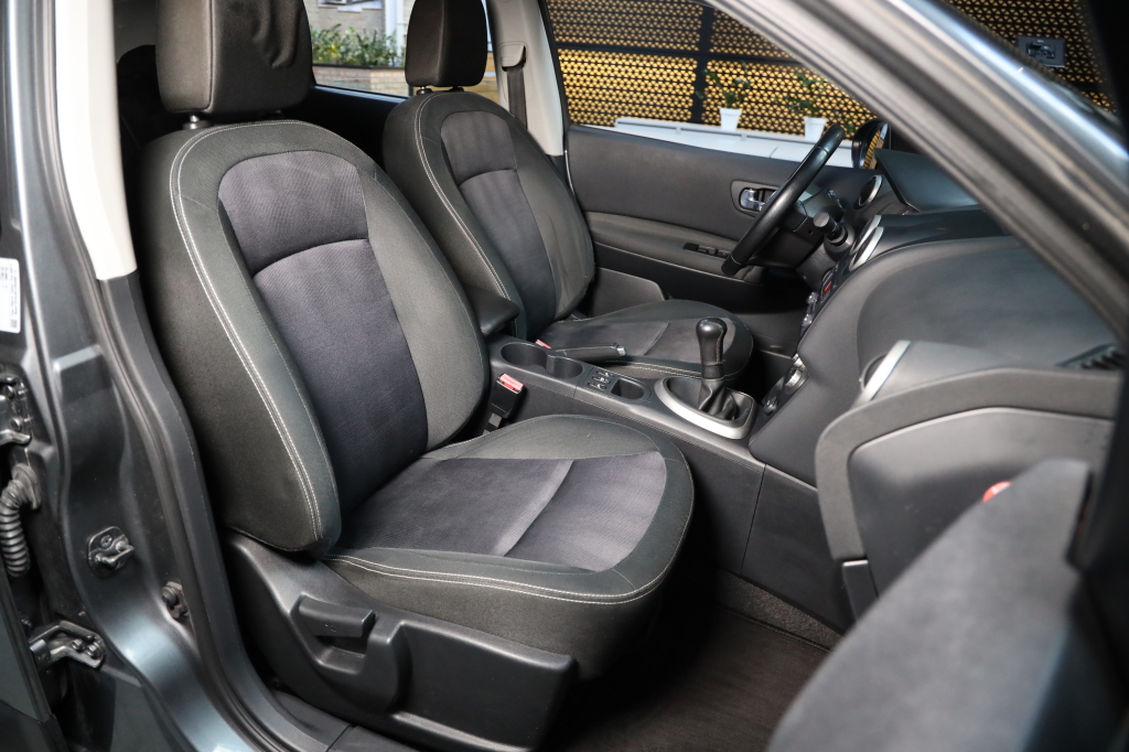 Nissan Qashqai 1.6 2013 фото 11