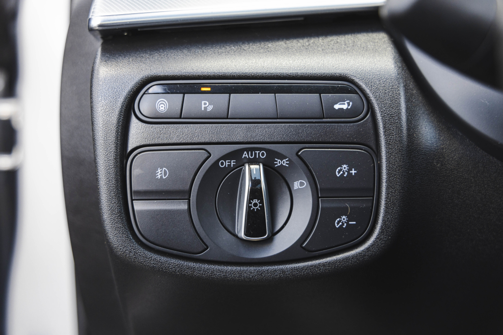 Infiniti QX50 2018 фото 18