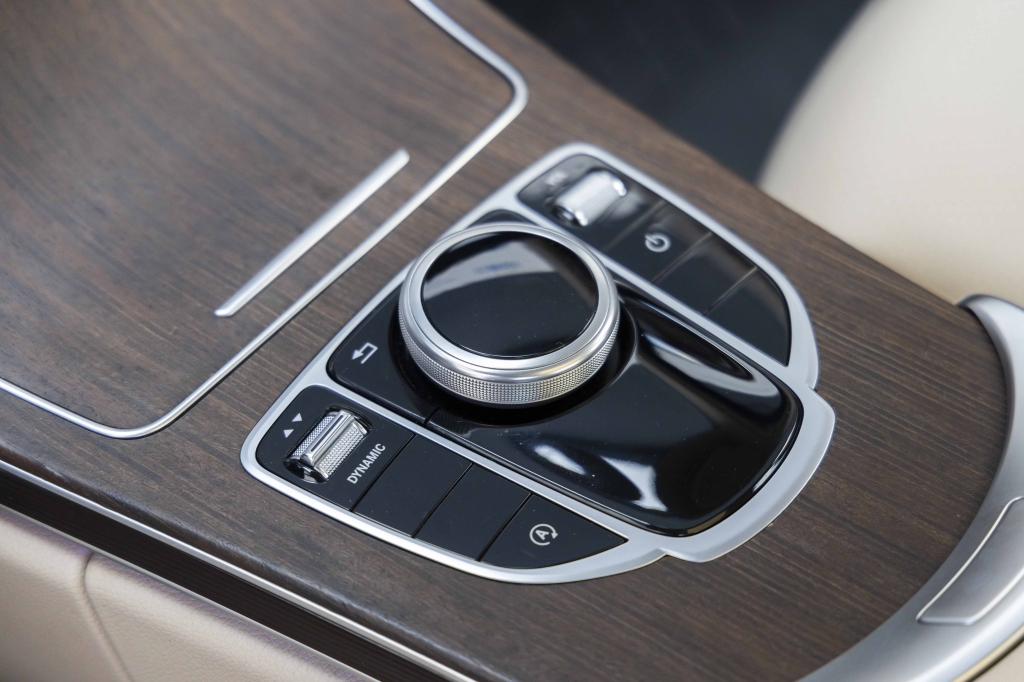 Mercedes-Benz C-Class C300 4Matic 2019 фото 36