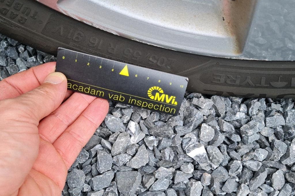 Peugeot 308 2017 фото 15