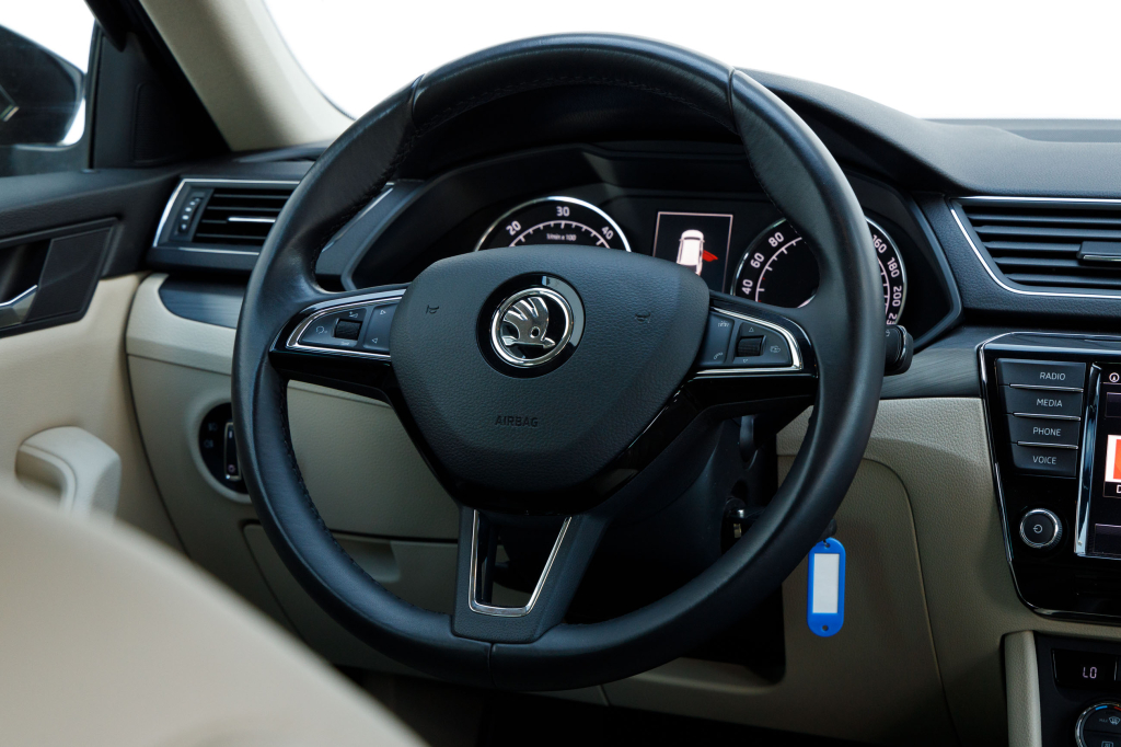 Skoda Superb 2017 фото 24