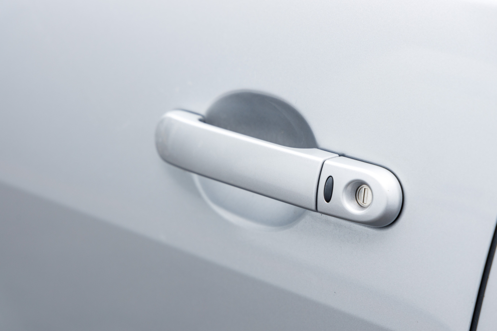 Nissan TIIDA 2010 фото 7