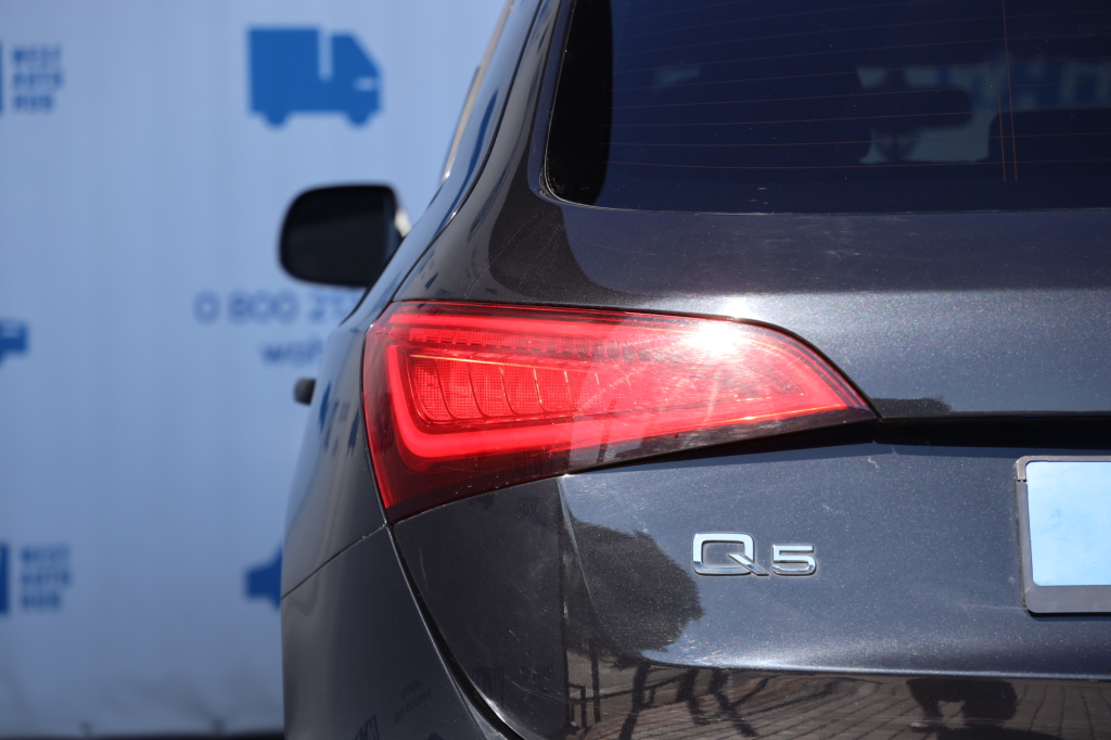 Audi Q5 2012 фото 8