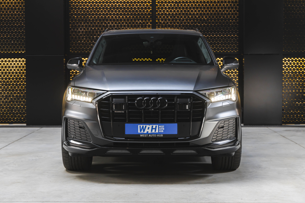Audi Q7 S-Line 2021 photo 3