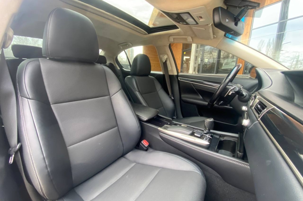 Lexus GS 200t 2016 photo 11