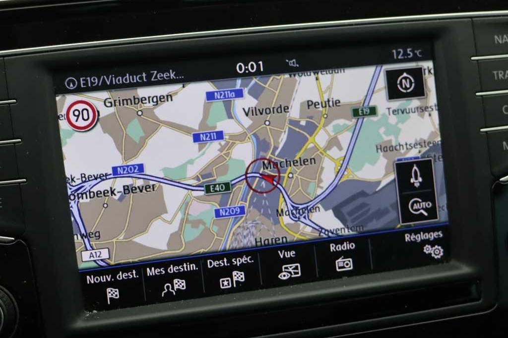 Volkswagen Passat Variant 2016 photo 1