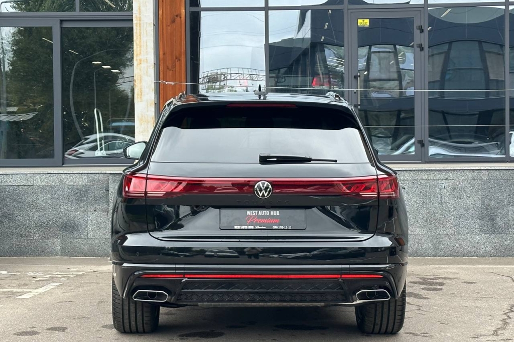 Volkswagen Touareg R-line Platinum 2024 фото 5