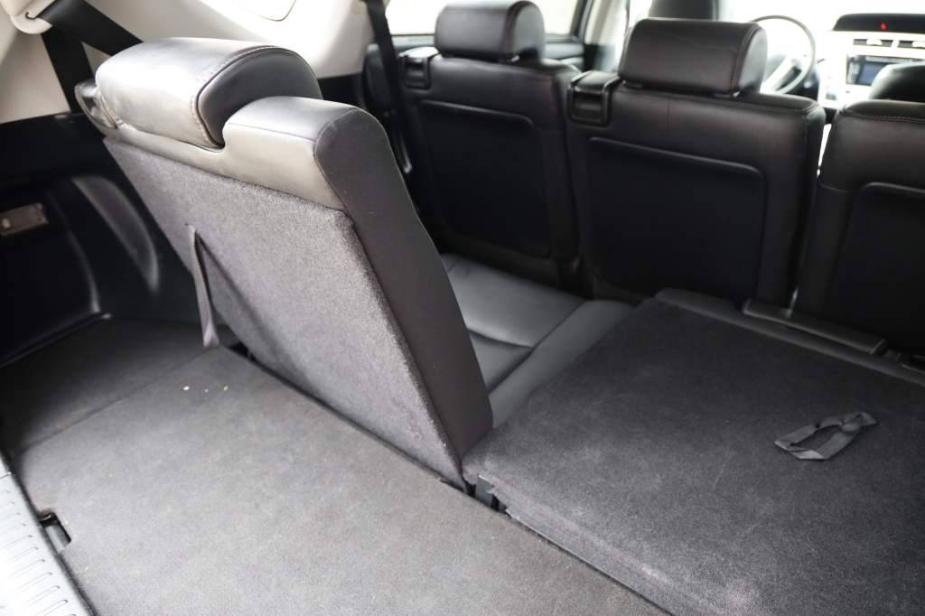 Toyota Prius Prime 2016 фото 31