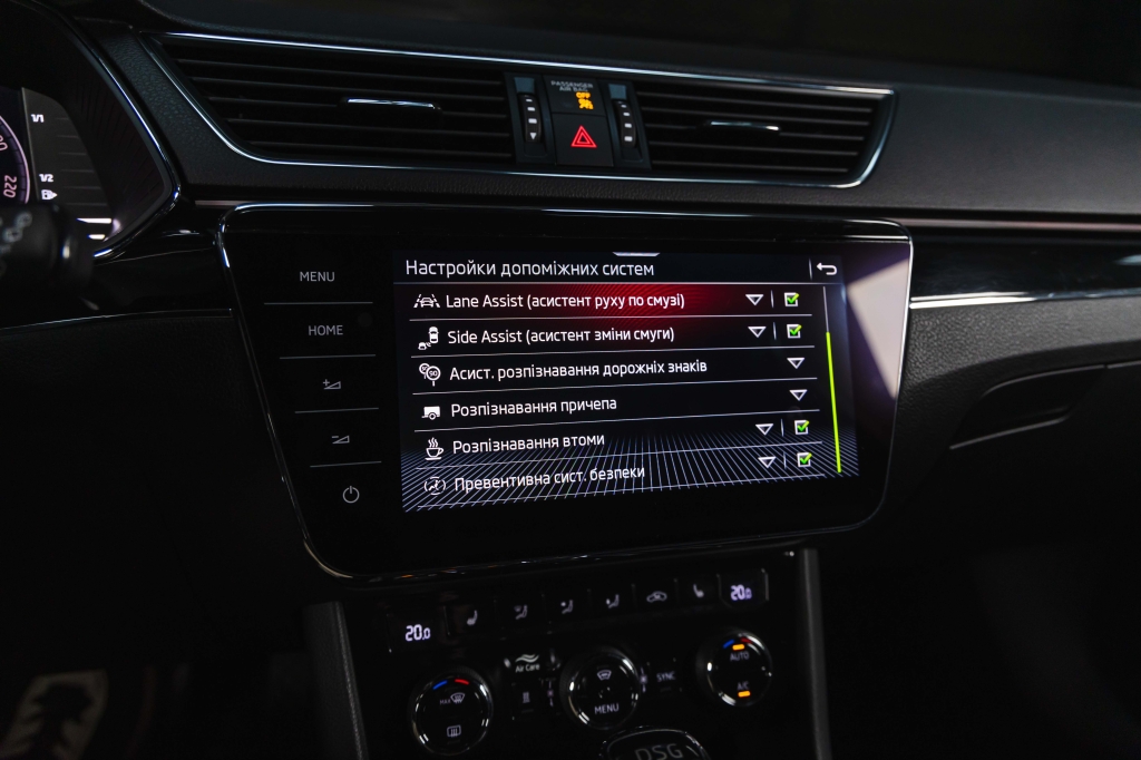 Skoda Superb Plug In Hybrid 2020 фото 33