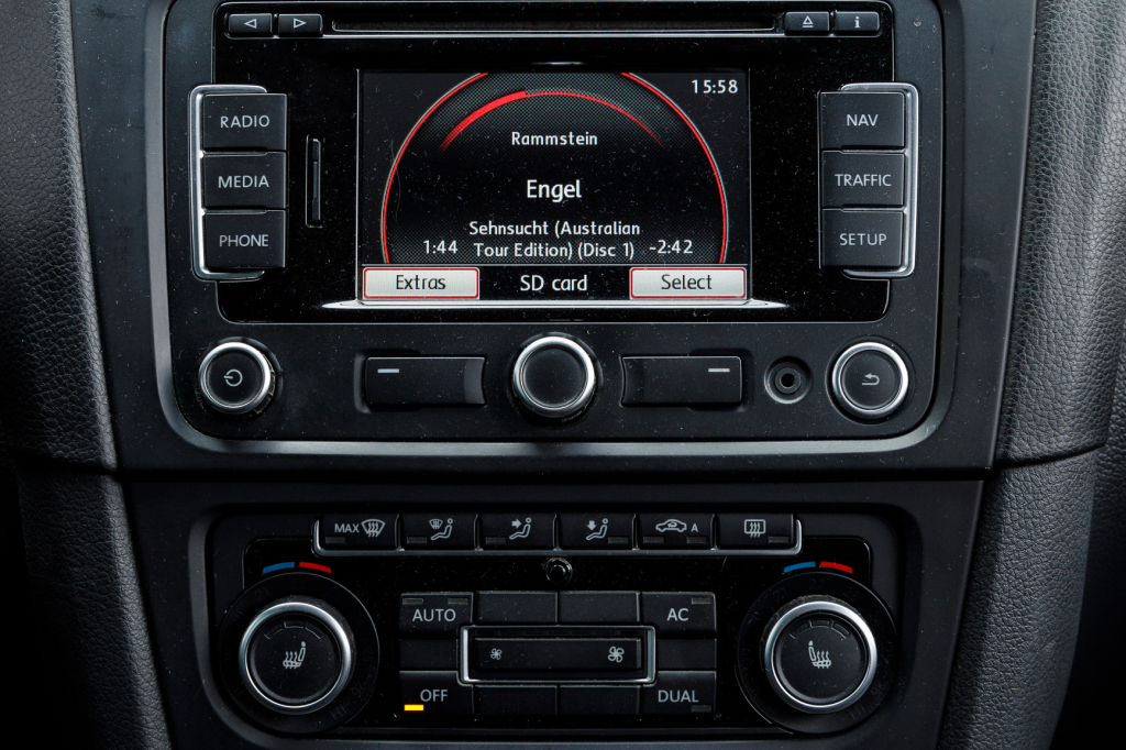 Volkswagen Golf VI Match 2012 фото 11